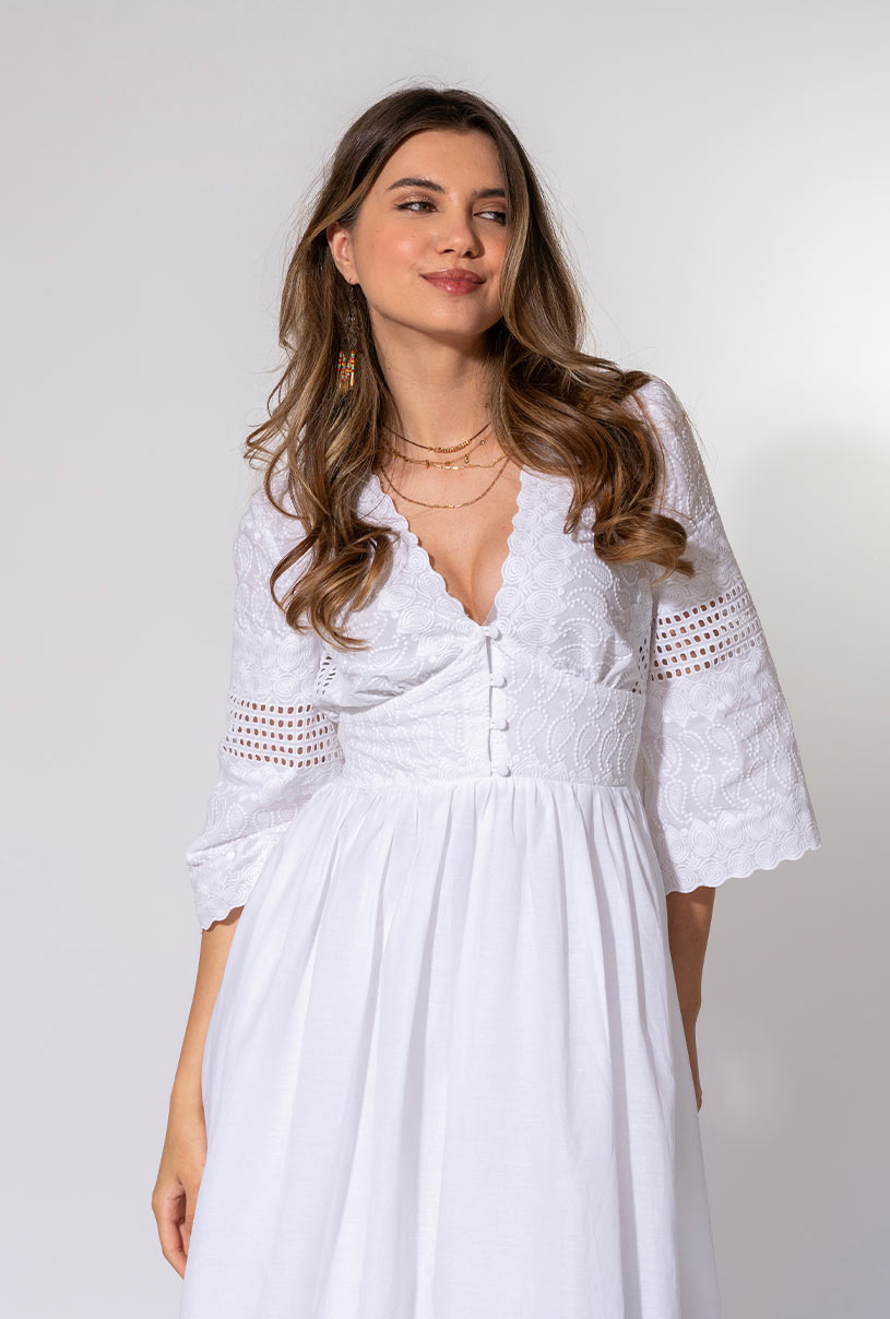 ROCHIE AMELIA