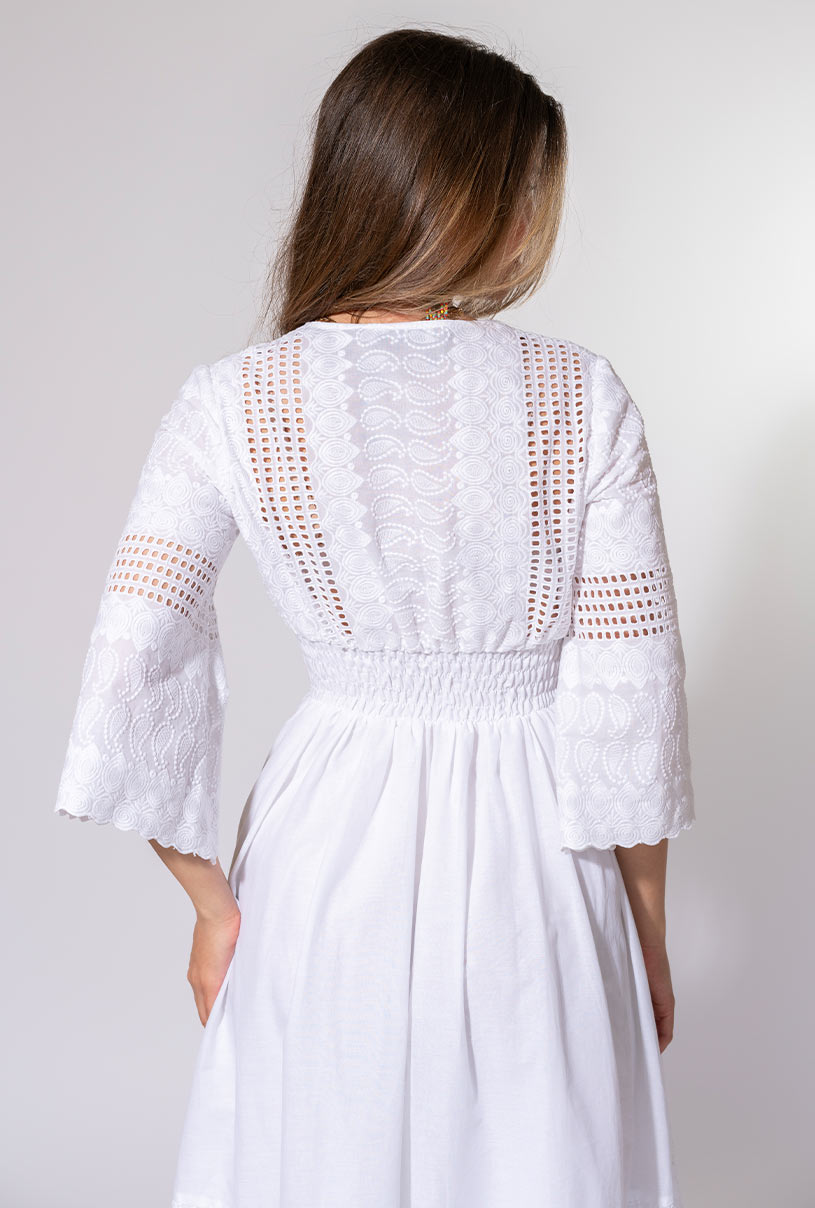 ROCHIE AMELIA